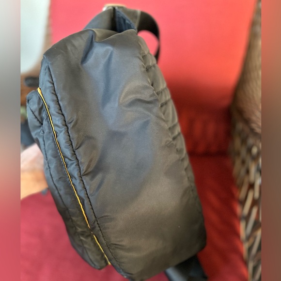 2 Dr Martens Flight bags - Picture 5 of 12